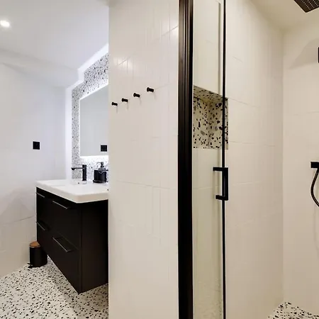 Daire De Luxe 2bdr/7p - Louvre/tuileries